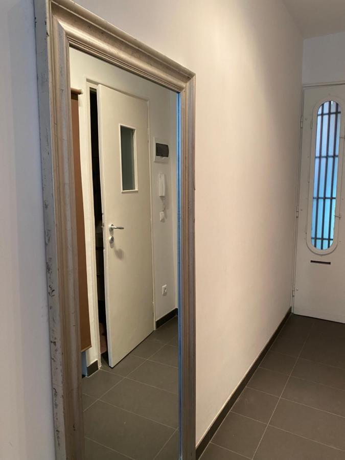 Blue Port Apartment In Ujlipotvaros With Free Parking Budapest Kültér fotó
